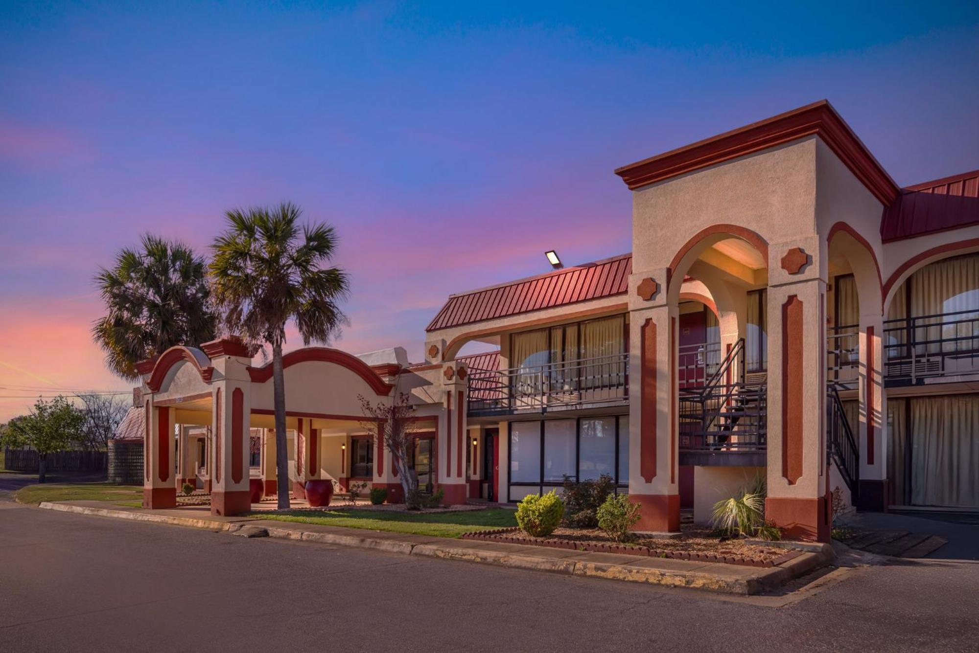 Red Roof Inn Montgomery - Midtown Eksteriør bilde